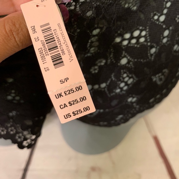 Victoria Secret Set - Picture 6 of 8